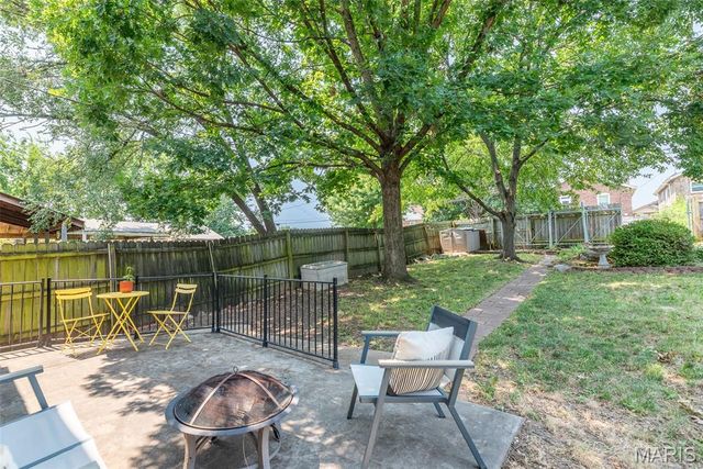 1457 Sproule Avenue, St Louis, MO 63139