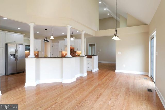 135 FERNLEAF CT, State College, PA 16801