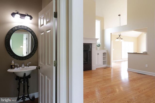 135 FERNLEAF CT, State College, PA 16801