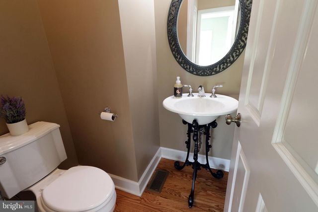 135 FERNLEAF CT, State College, PA 16801