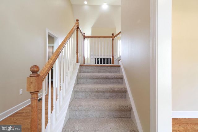 135 FERNLEAF CT, State College, PA 16801