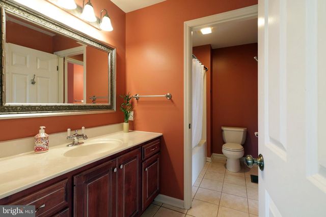 135 FERNLEAF CT, State College, PA 16801