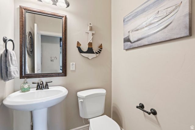 10638 S CAVE RUN LN, South Jordan, UT 84009
