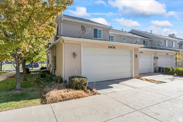 10638 S CAVE RUN LN, South Jordan, UT 84009