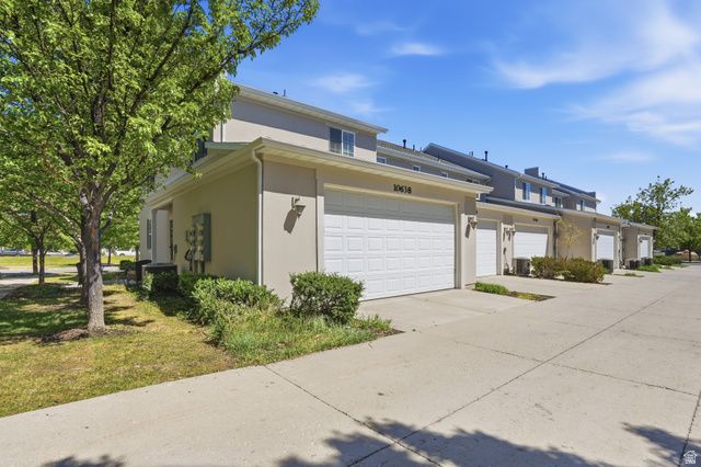 10638 S CAVE RUN LN, South Jordan, UT 84009