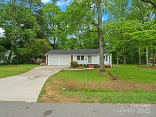 4126 Howie Circle, Charlotte, NC 28205