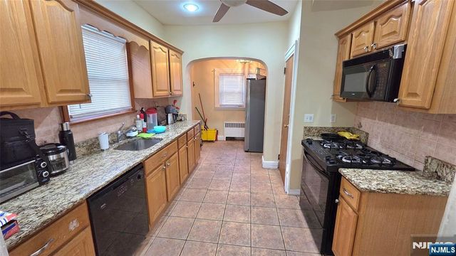 151 Keer Avenue, Newark, NJ 07112