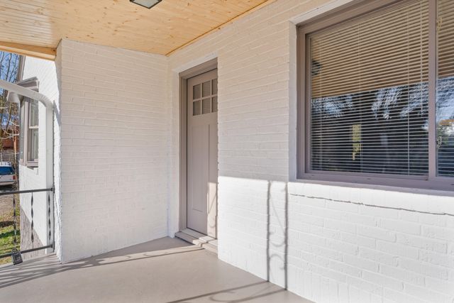 109 Hogan Road, Rossville, GA 30741