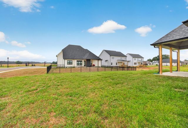 1717 Oliver Park Blvd, Clarksville, TN 37043