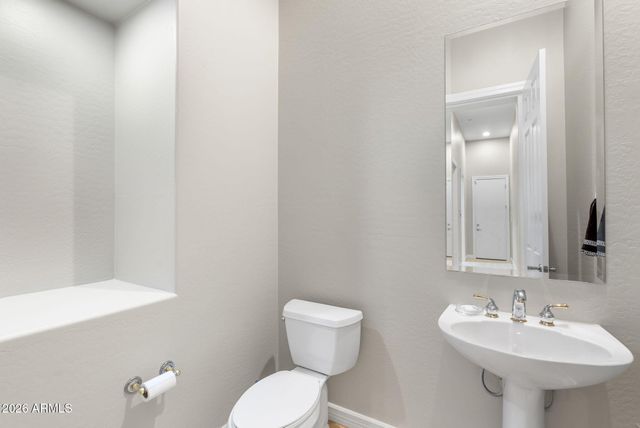 40704 N CLUB POINTE Drive, Anthem, AZ 85086