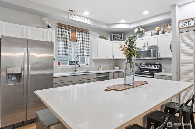 5307 Balustrade Boulevard SE, Lacey, WA 98513