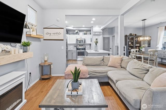 5307 Balustrade Boulevard SE, Lacey, WA 98513