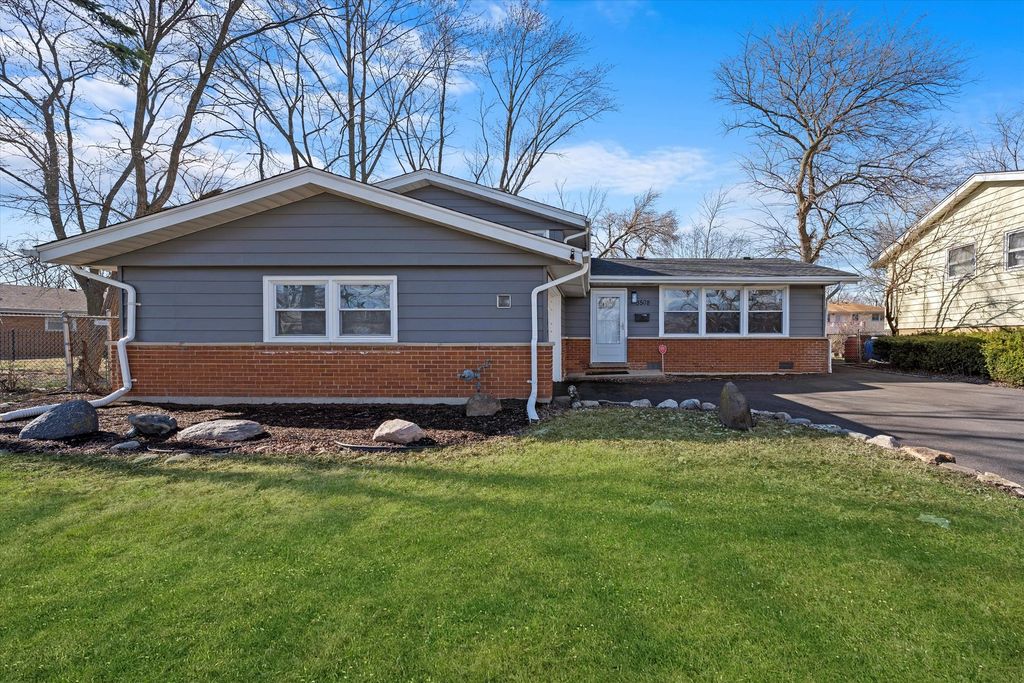 3508 Maple Lane, Hazel Crest, IL 60429