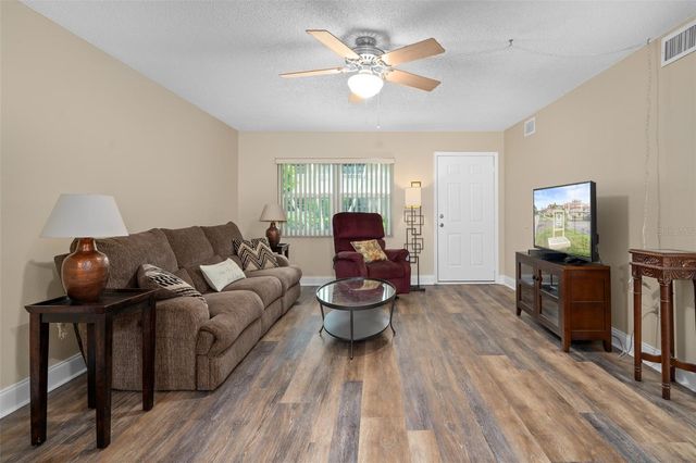 10033 64TH AVENUE N 4, St Petersburg, FL 33708