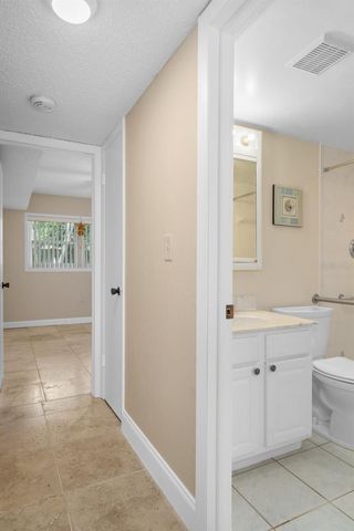 10033 64TH AVENUE N 4, St Petersburg, FL 33708