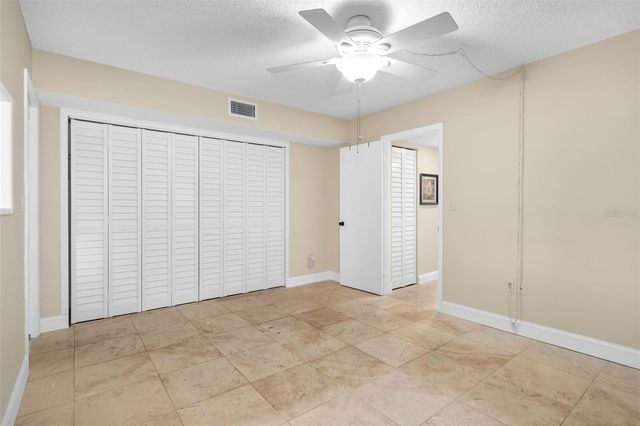 10033 64TH AVENUE N 4, St Petersburg, FL 33708
