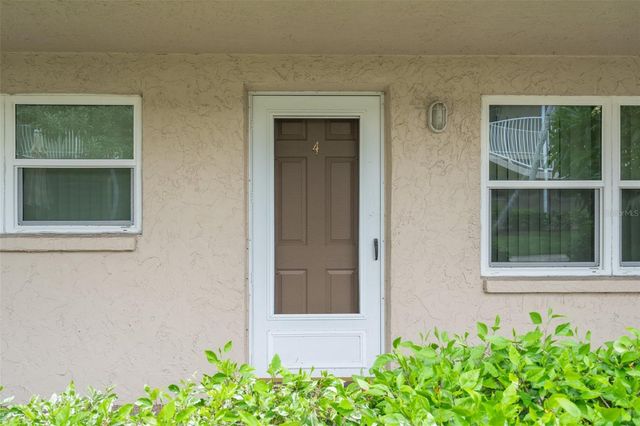 10033 64TH AVENUE N 4, St Petersburg, FL 33708