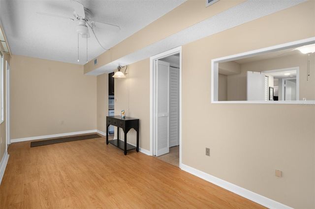 10033 64TH AVENUE N 4, St Petersburg, FL 33708