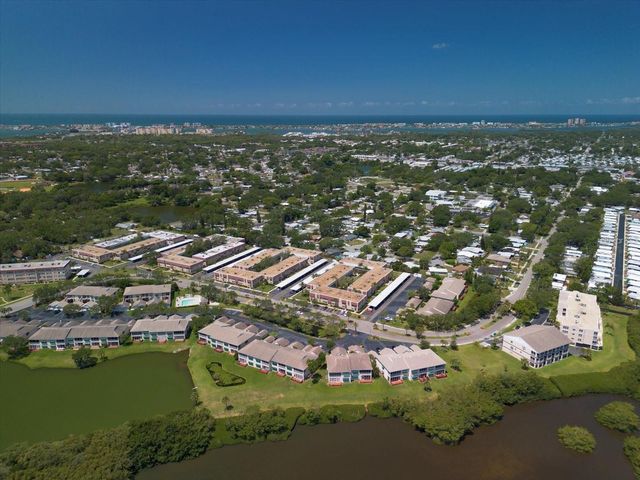 10033 64TH AVENUE N 4, St Petersburg, FL 33708
