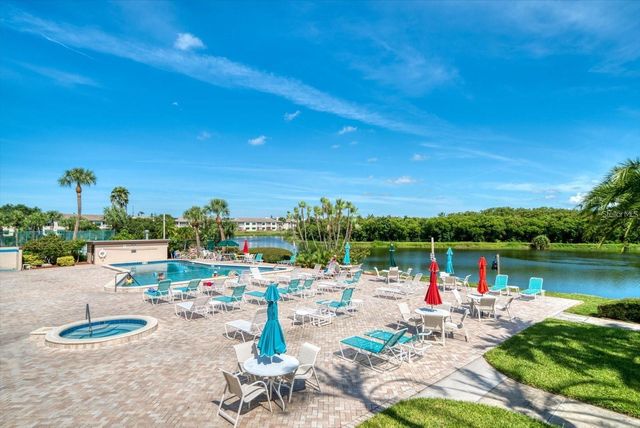 10033 64TH AVENUE N 4, St Petersburg, FL 33708