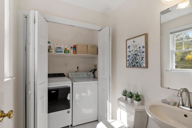 5 Westside Dr, Acton, MA 01720