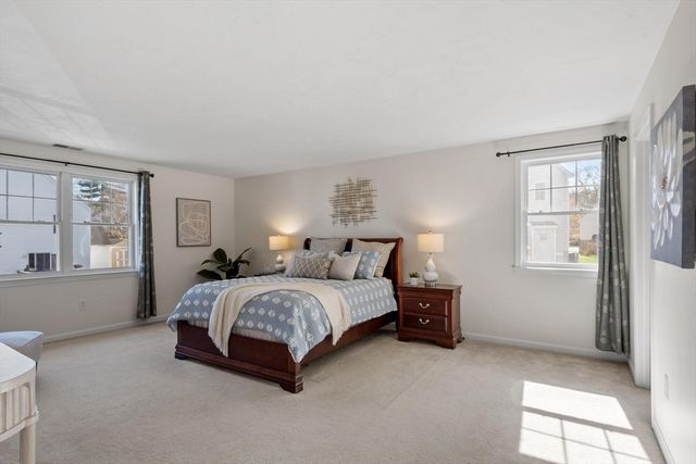 5 Westside Dr, Acton, MA 01720