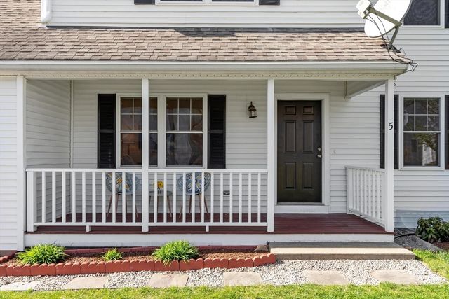 5 Westside Dr, Acton, MA 01720