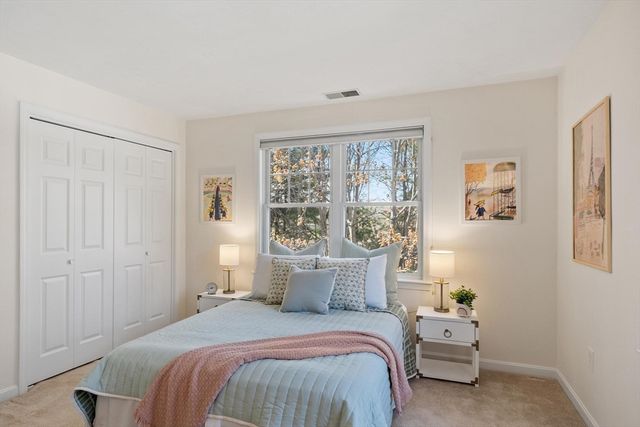 5 Westside Dr, Acton, MA 01720