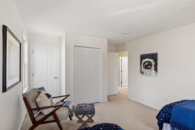 5 Westside Dr, Acton, MA 01720