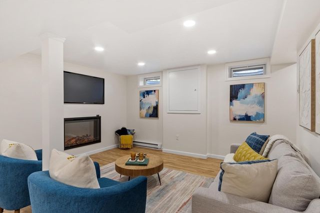 5 Westside Dr, Acton, MA 01720