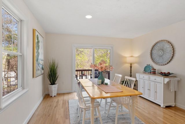 5 Westside Dr, Acton, MA 01720