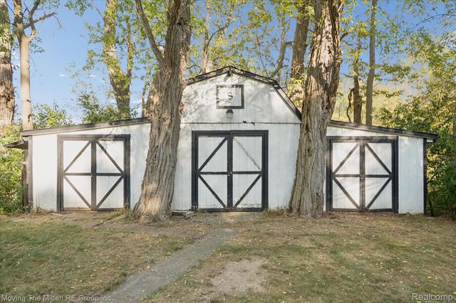 50710 W Huron River Drive, Van Buren Charter Township, MI 48111