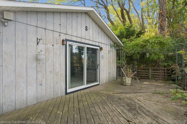 50710 W Huron River Drive, Van Buren Charter Township, MI 48111