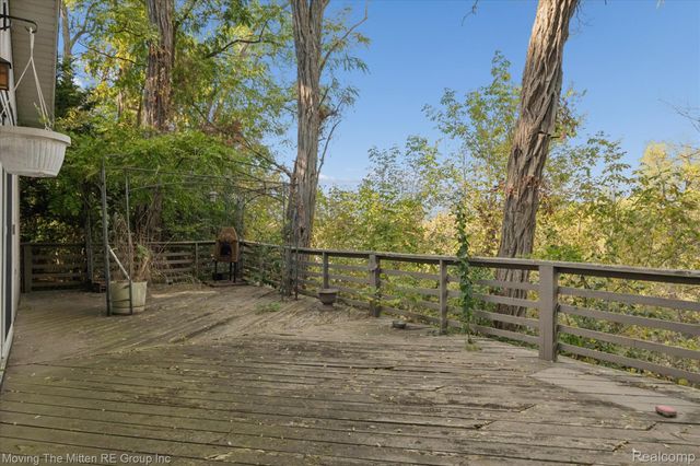 50710 W Huron River Drive, Van Buren Charter Township, MI 48111