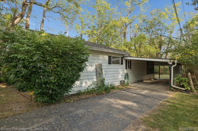 50710 W Huron River Drive, Van Buren Charter Township, MI 48111