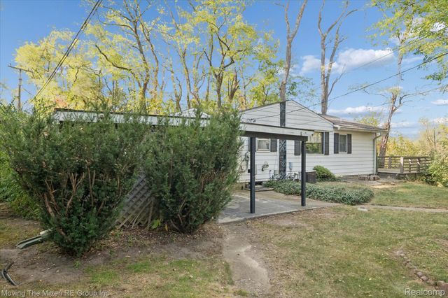 50710 W Huron River Drive, Van Buren Charter Township, MI 48111