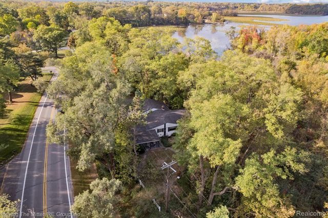 50710 W Huron River Drive, Van Buren Charter Township, MI 48111