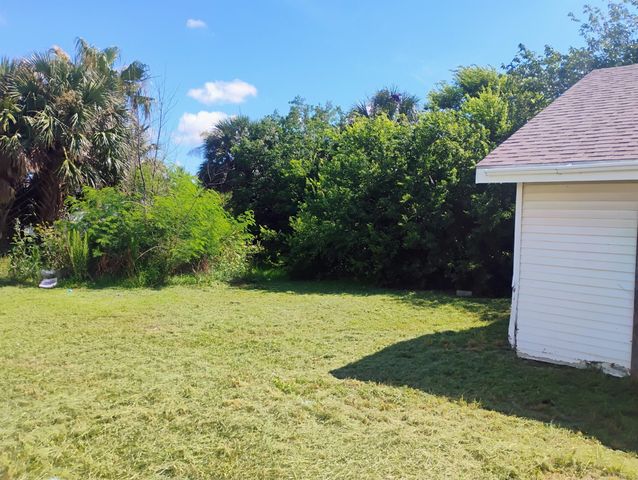 5928 Avenue T 1/2, Galveston, TX 77551