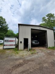 900 Glenn Ave, Liberty Boro, PA 15133