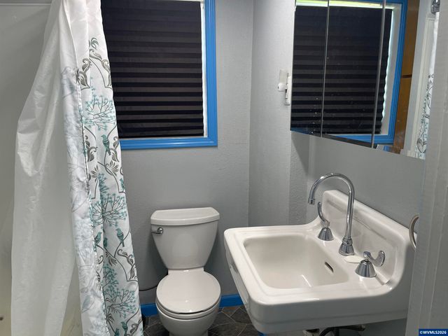 620 23rd St SE, Salem, OR 97301