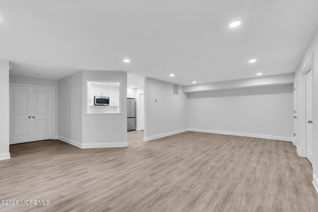 386 Hampton Place, Morganville, NJ 07751