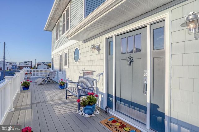45 W DAGSBORO ST, Fenwick Island, DE 19944