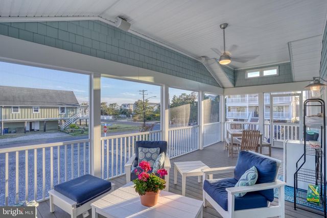 45 W DAGSBORO ST, Fenwick Island, DE 19944