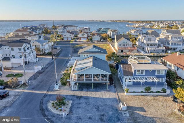 45 W DAGSBORO ST, Fenwick Island, DE 19944