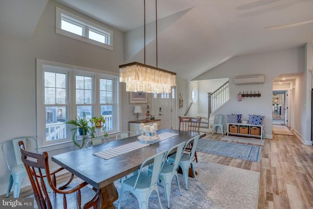 45 W DAGSBORO ST, Fenwick Island, DE 19944