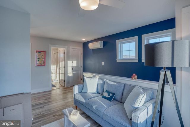 45 W DAGSBORO ST, Fenwick Island, DE 19944