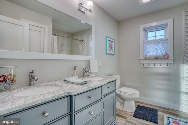 45 W DAGSBORO ST, Fenwick Island, DE 19944