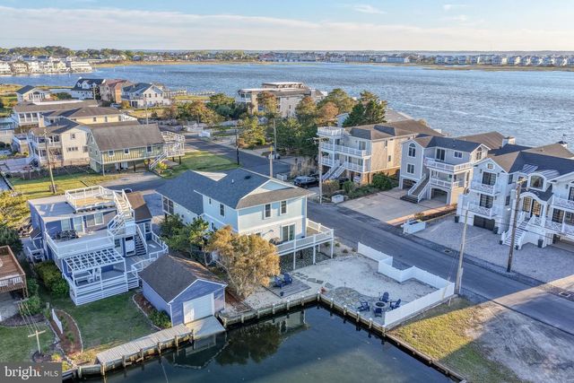 45 W DAGSBORO ST, Fenwick Island, DE 19944