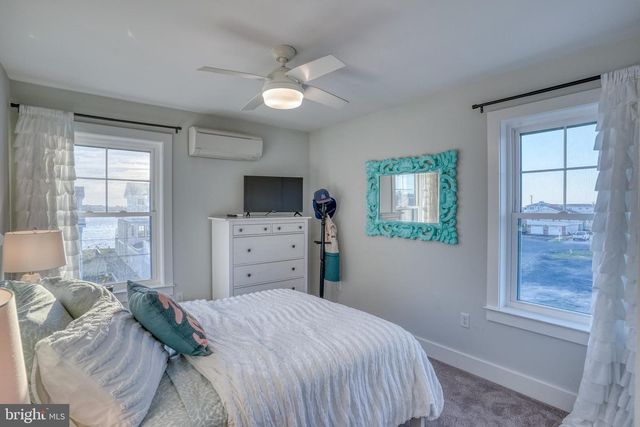 45 W DAGSBORO ST, Fenwick Island, DE 19944