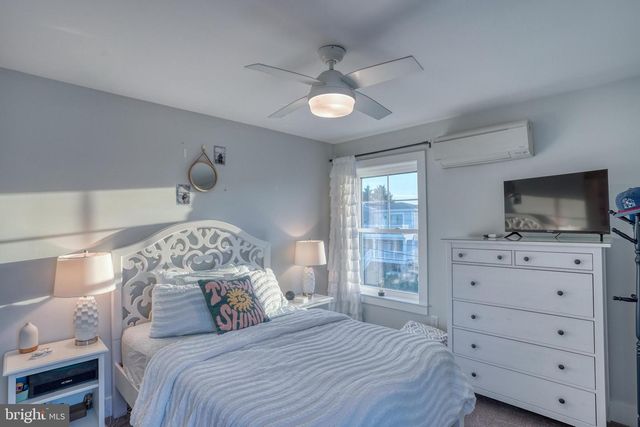 45 W DAGSBORO ST, Fenwick Island, DE 19944